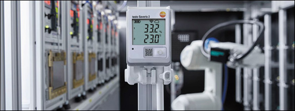 Data logger Testo Saveris 2 con canal interno para monitoreo ambiental en depósitos, farmacias y data centers
