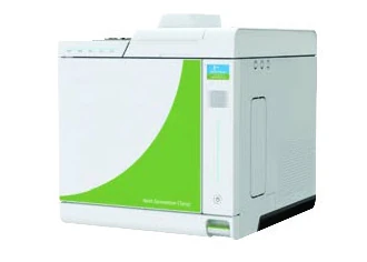 Cromatógrafo de gases Clarus Nova GC configurado con detector de conductividad térmica (TCD)