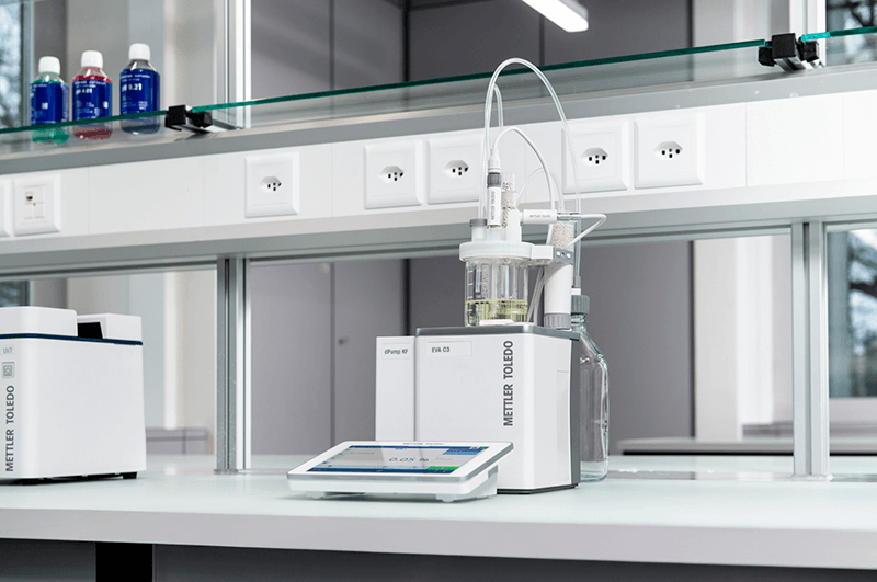 Titulador Karl Fischer coulométrico EVA Mettler Toledo: celda de titulación con generación electroquímica de yodo