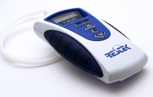 Comparación de medición de flujo volumétrico y flujo másico con el Restek ProFLOW 6000