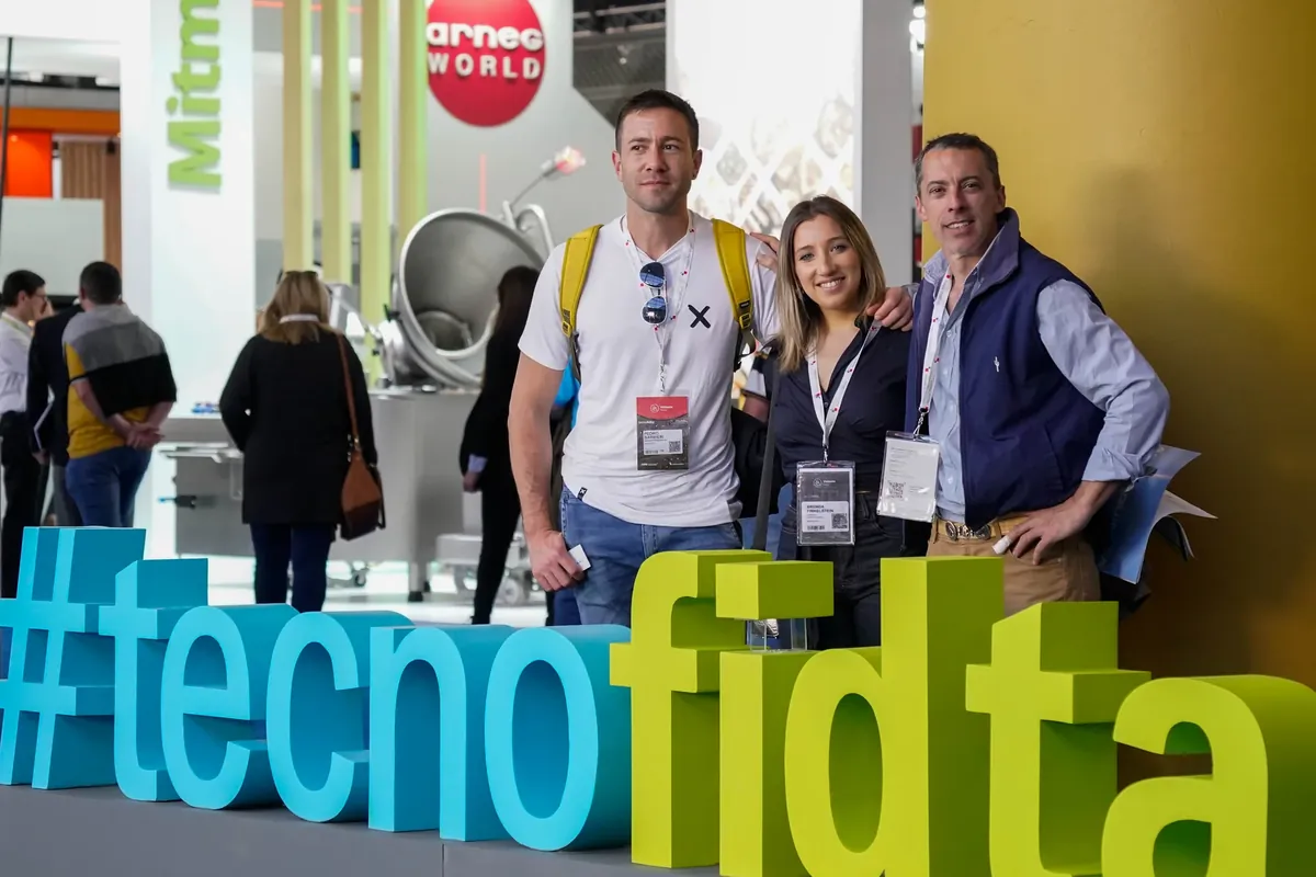 Pasillos y stands de Tecno Fidta, feria de tecnología alimentaria en Buenos Aires